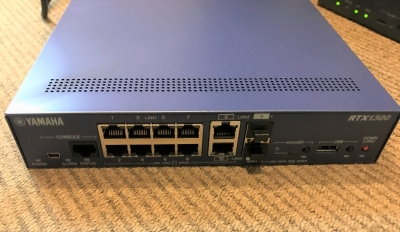 YAMAHA(ヤマハ) 10ギガアクセスVPNルーター RTX1300を設置しま YAMAHA(ヤマハ) 10ギガアクセスVPNルーター RTX1300を設置しま
