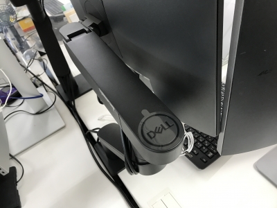 Dell(デル)シングル モニター アーム – MSA20を設置しました Dell(デル)シングル モニター アーム – MSA20を設置しました