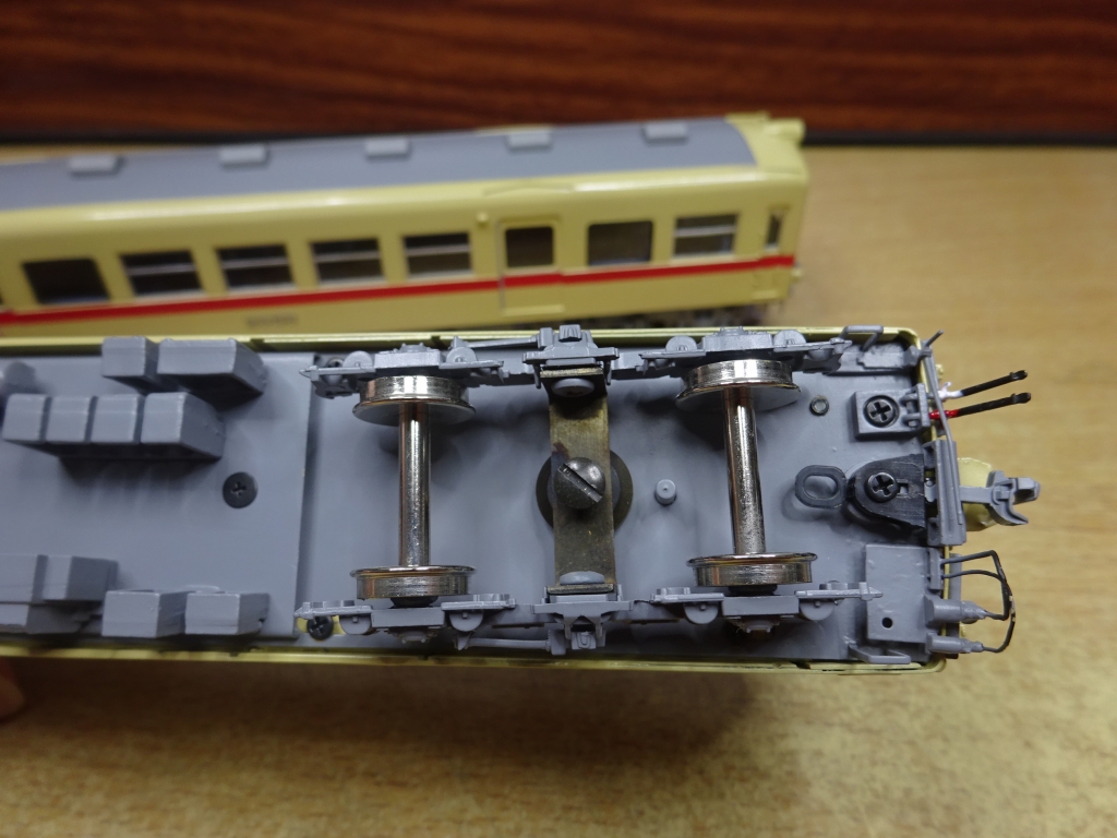 谷川製作所　名鉄3850旧形車体バラキット2両セット、台車、床下器具付き 谷川製作所 名鉄3850旧形車体バラキット2両セット、台車、床下器具付き