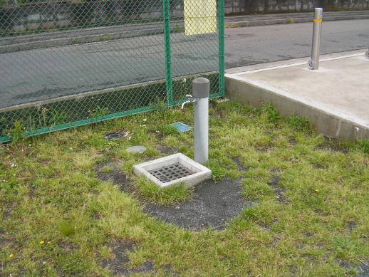 なかよし広場 水道