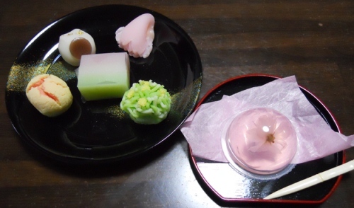 ひな祭り季節のお菓子