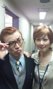 ウィリー役の長縄龍郎さんと私(太田万砂子)