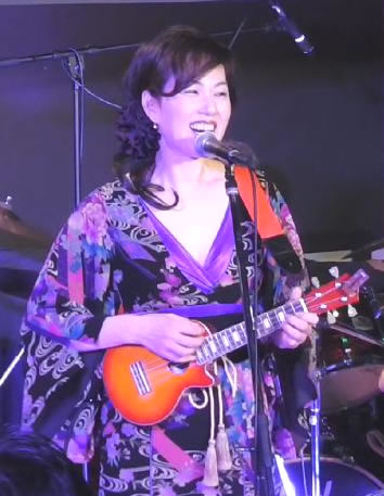 はんばらけ歌う太田万砂子