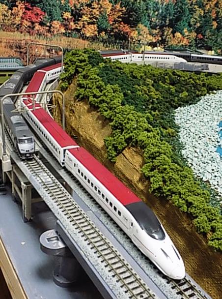 カトー九州新幹線800系「さくら・つばめ」 ミニレイアウトに登場