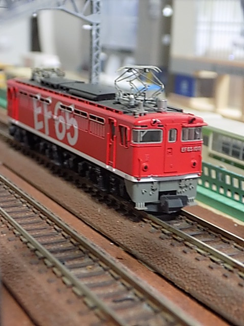 KATO EF65 1118 レインボー塗装機 が走る走る！ | 湘南急行鉄道物語