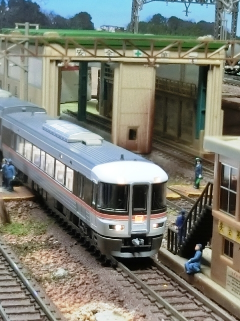 TOMIX限定品 JR373系電車（飯田線秘境駅号）の橋を渡るシーン | 湘南