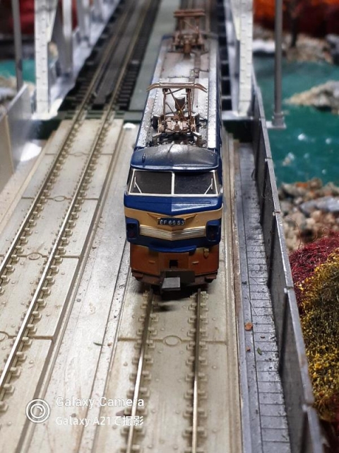 ブルートレインEF66と24系25形 寝台特急「あさかぜ」オハネフ25ほかが