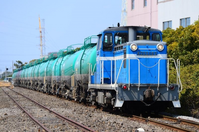 意外と力持ち！京葉臨海鉄道 KD55形ディーゼル機関車(103号機)とタキ