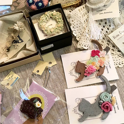 ひと針のチャリティ ハンドメイド作品 ブローチ