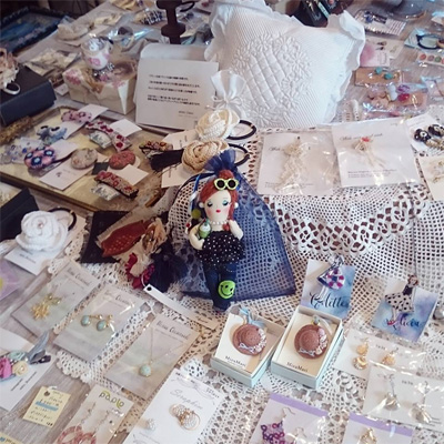 ひと針のチャリティ ハンドメイド作品 アクセサリー
