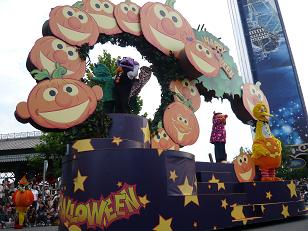 ハロウィン・キャラクター・パレード