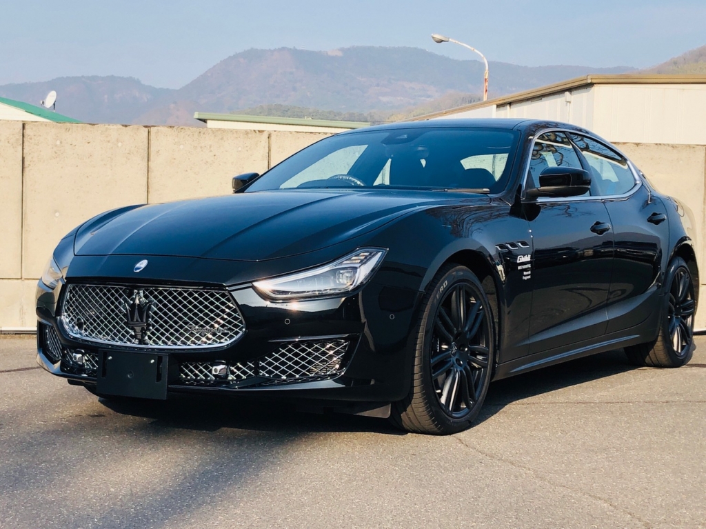 【1 ghibli】マセラティ MASERATI  フラッグ ガレージ雑貨 1 ghibli様専用】マセラティ MASERATI フラッグ ガレージ雑貨