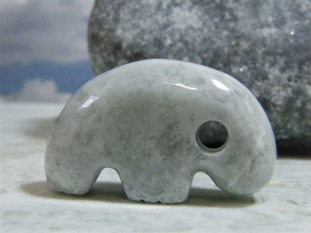 獣型勾玉