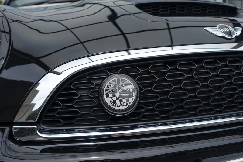 美品　BMW MINI 純正グリルバッジ 50周年 BMW MINI(純正) グリルバッジ のパーツレビュー | MINI Clubman