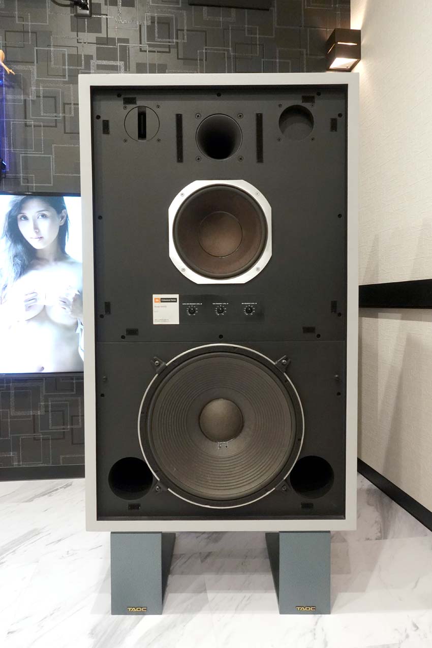 ONKYO D-102AX 低域:13cm(エッジ交換済)高域:2.5cmドーム ONKYO D-102AX 低域:13cm(エッジ交換済)高域:2.5cmドーム ONKYO