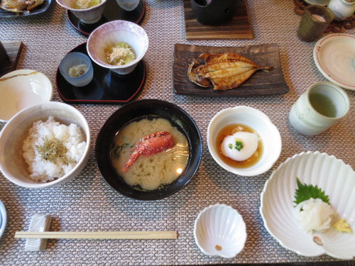 朝食