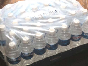 水