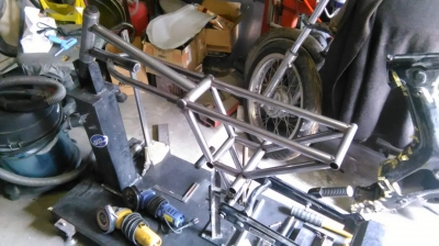 手作りバイク塾 オリジナルフレーム製作２ 表現工房
