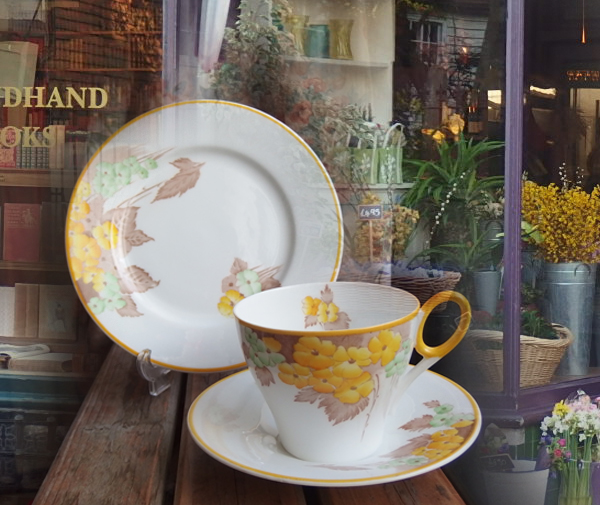 シェリー　勿忘草　カップ&ソーサー　③ シェリー 勿忘草 カップ&ソーサー ③ ◇アンティークマイセンの