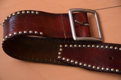 Whitehouse COX （ホワイトハウスコックス）スタッズベルト