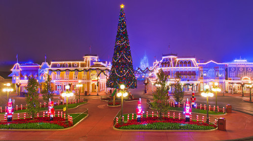 ディズニーの噂・裏技・裏話_一度は行ってみたい海外のディズニークリスマス