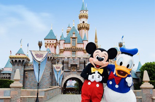 ディズニーの噂・裏技・裏話_カリフォルニアのディズニーランドには個性的なアリスのトイレがある