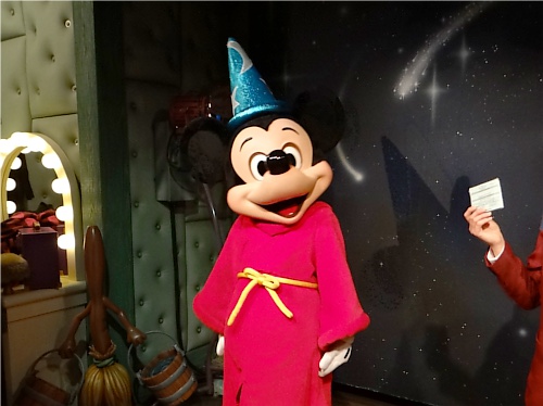 ディズニーキャラクター図鑑 ミッキーマウスの歴史 ディズニー裏話 雑学 トリビアが2 000話以上 ディズニーブログ じゃみログ