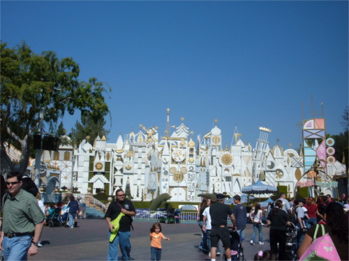 ディズニーの噂・裏技・裏話_カリフォルニア州アナハイムにあるディズニーランドの10年前を振り返る