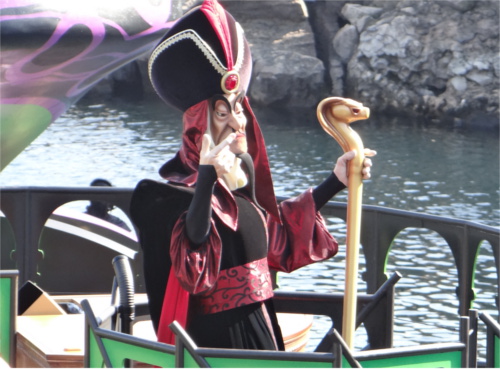 ディズニーのトリビア・裏話_ディズニーシーのヴィランズショー「ザ・ヴィランズ・ワールド」