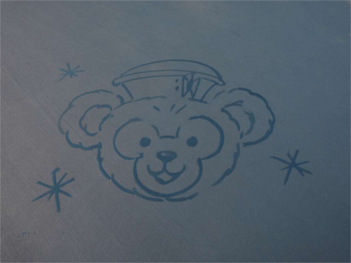 ジェラトーニがかわいい!シー15周年限定のカストーディアルお絵かきアート_ダッフィー