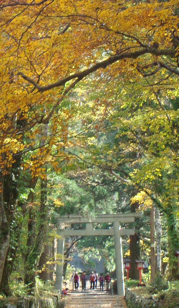 大神山神社への石畳