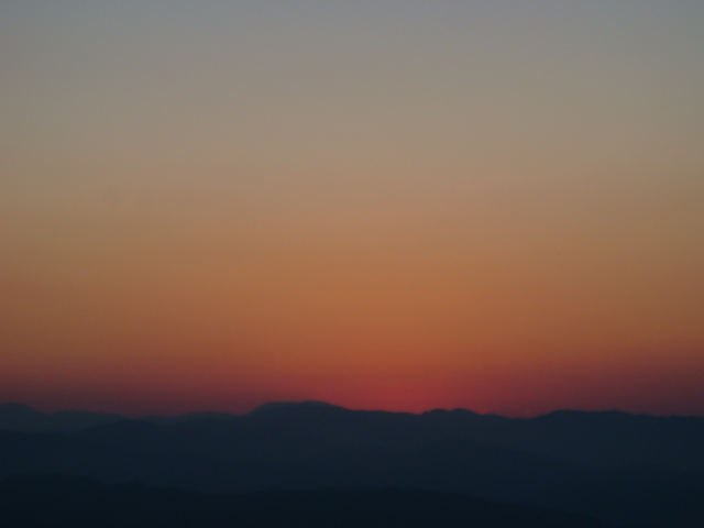 夕日沈む