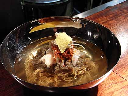 ぐぅ_冷麺完成01