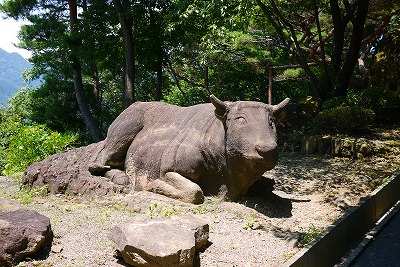牛伏山