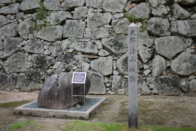 津山城