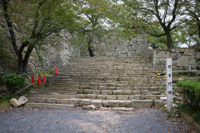 津山城