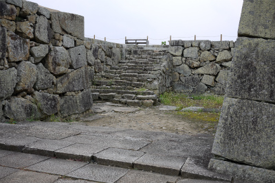 津山城 天守台