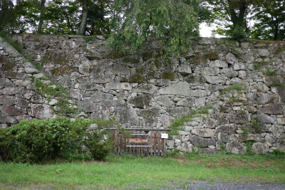 津山城 天守台