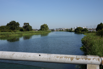 岩槻城近くを流れる元荒川