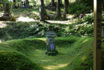 堀秀重の墓
