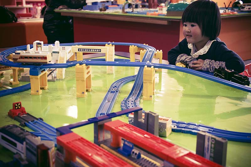 トミカ,遊び場,子供
