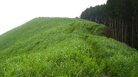 あそこが山頂だ