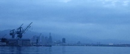 4:40、六甲の姿が薄っすらと