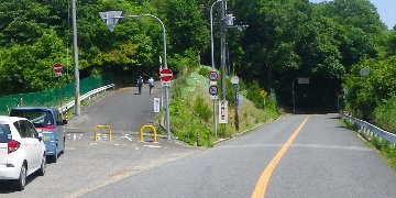 左へ…