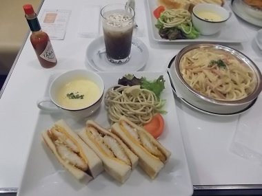 はるべ Harube イノダコーヒー たとかーふ 椿
