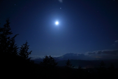 4月6日の夜空 月齢 6 7 今日も木曽日和