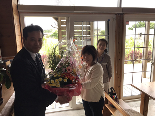琉球銀行さんからのお花
