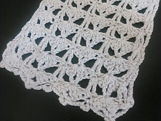 夏糸 大人のためのはじめてのかぎ針編み より 模様編みのマフラー 完成です 毛糸雑貨merrymerry