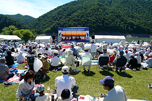 第30回岩尾内湖水まつり
