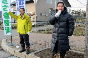 佐々木隆博氏と街頭演説(士別市にて)